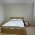 Velora Stays- Beachfront Apartament Golem (Tirana)