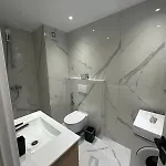 Velora Stays- Beachfront