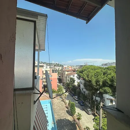 Velora Stays- Beachfront Apartment Golem (Tirana)
