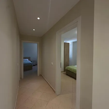 Velora Stays- Beachfront